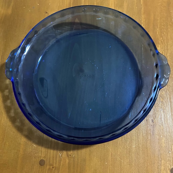 Pyrex Cobalt Blue Glass Vintage Fluted Pie Plate - Picture 1 of 7